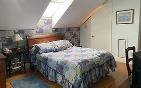 Marshlands Inn